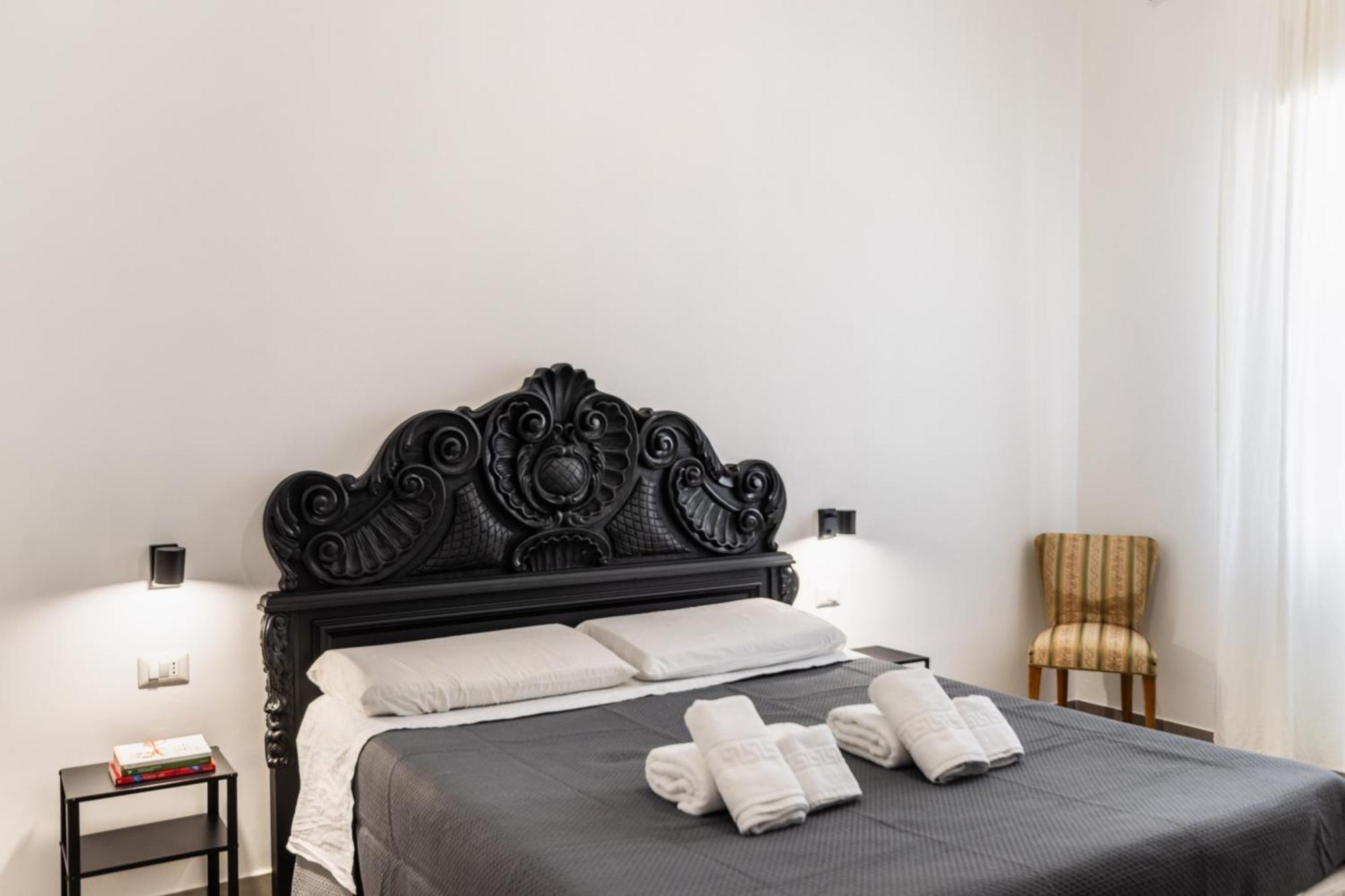 Il Moro Rooms Avola Exteriör bild